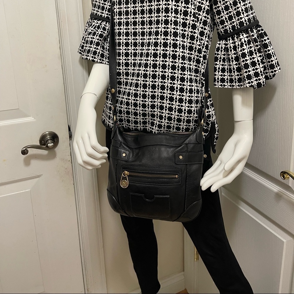 Isaac Mizrahi pure leather crossbody beautiful bag